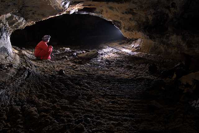 A'a Floor in Tuberose Passage Xanadu Cave
