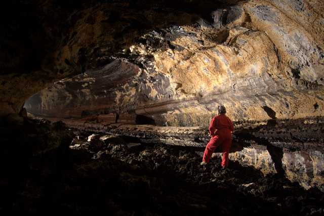 Benching in Xanadu Cave